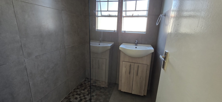 3 Bedroom Property for Sale in Lyttelton Manor Gauteng