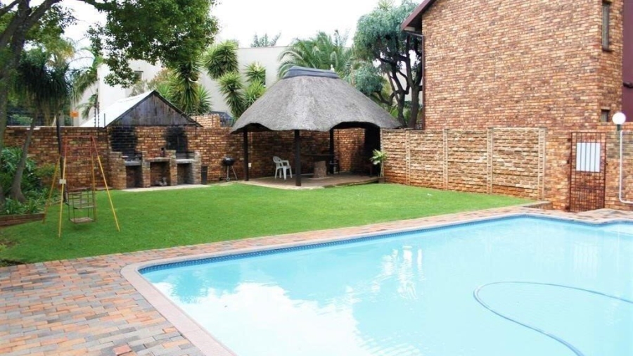 To Let 2 Bedroom Property for Rent in Pierre Van Ryneveld Gauteng
