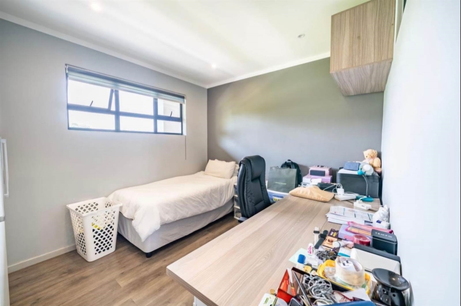 To Let 2 Bedroom Property for Rent in Rosebank Gauteng