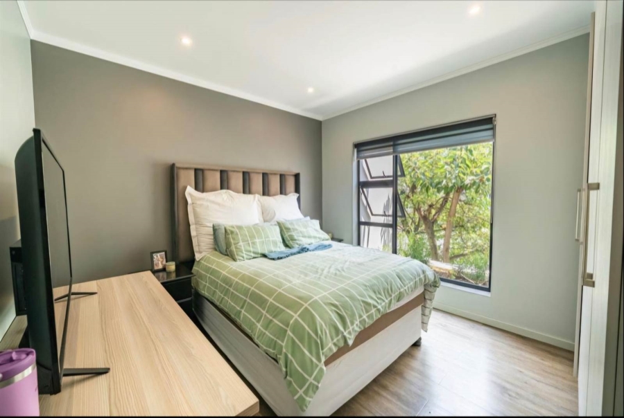 To Let 2 Bedroom Property for Rent in Rosebank Gauteng