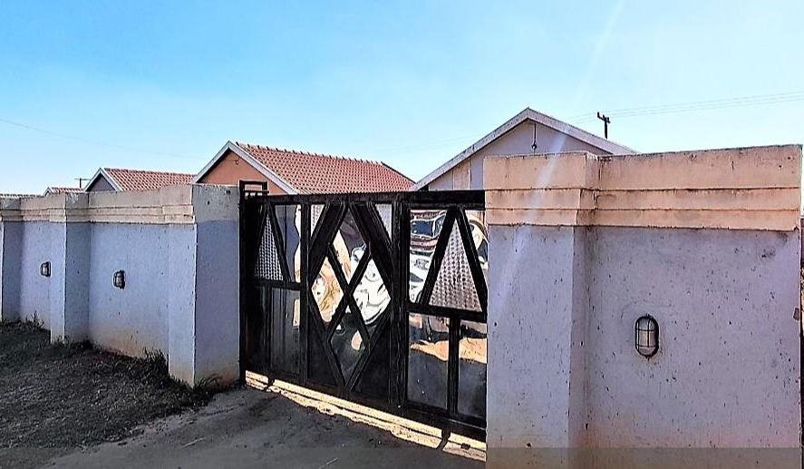 2 Bedroom Property for Sale in Savanna City Gauteng