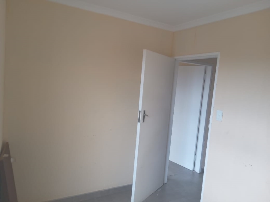 2 Bedroom Property for Sale in Savanna City Gauteng