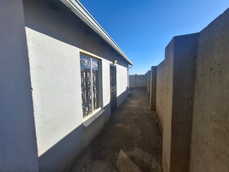 2 Bedroom Property for Sale in Savanna City Gauteng