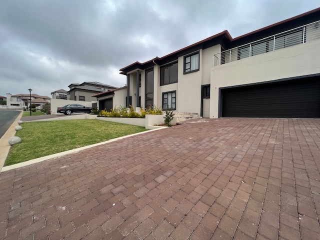 To Let 5 Bedroom Property for Rent in Blue Valley Golf Estate Gauteng