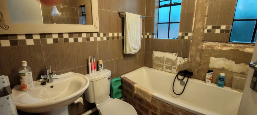 3 Bedroom Property for Sale in Hennopspark Gauteng