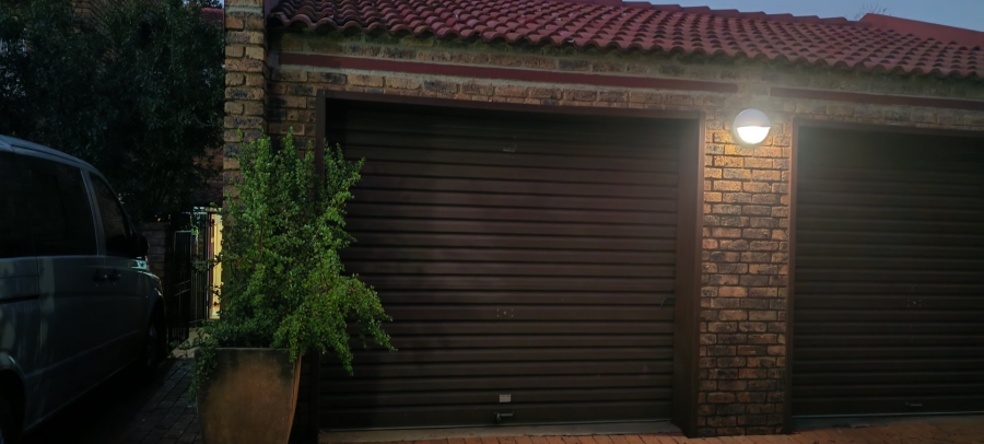 3 Bedroom Property for Sale in Hennopspark Gauteng