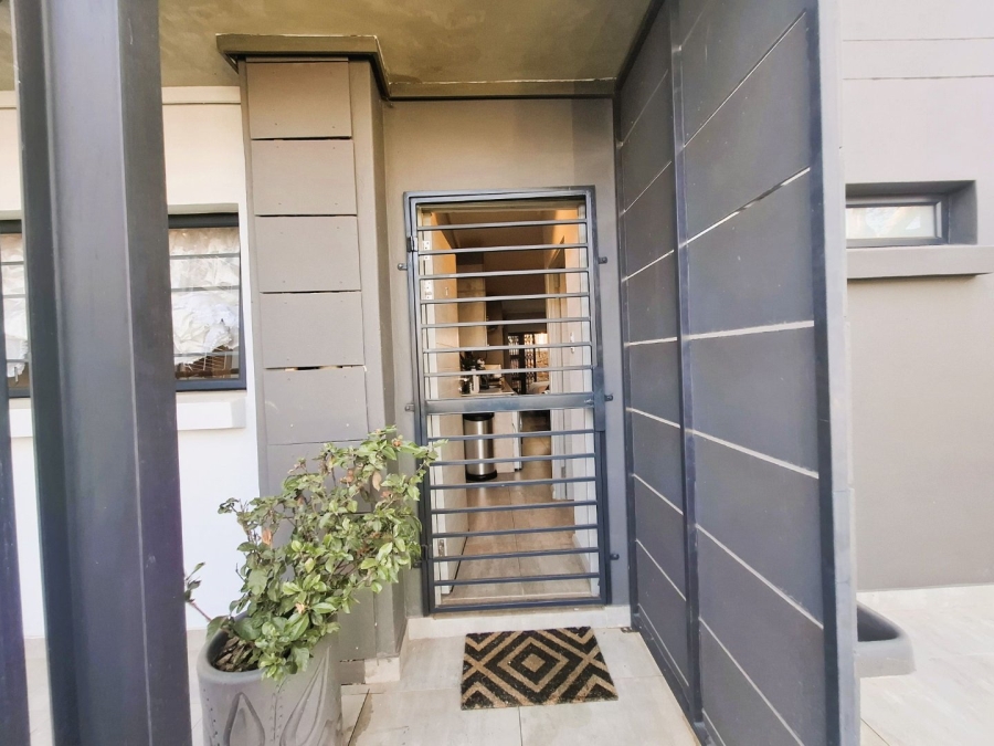 To Let 1 Bedroom Property for Rent in Menlo Park Gauteng