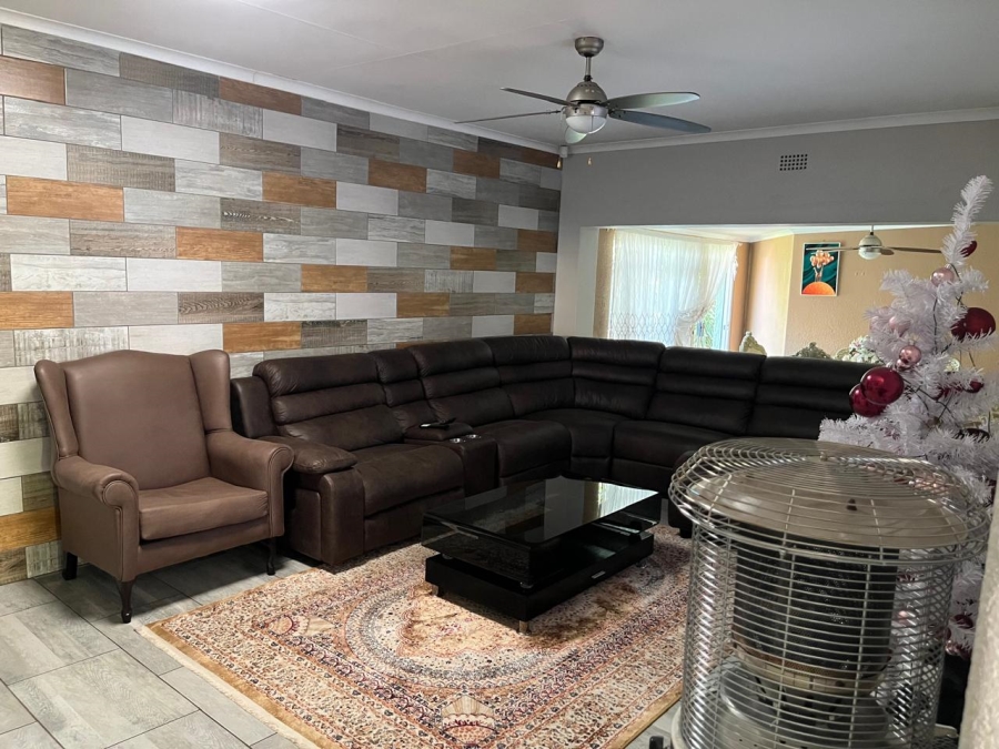 4 Bedroom Property for Sale in Sunward Park Gauteng