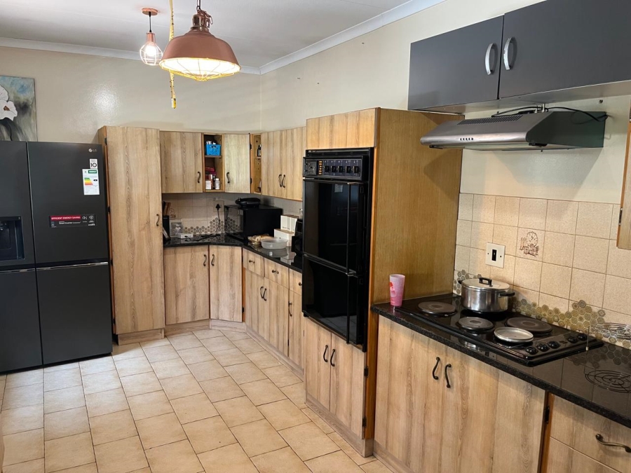 4 Bedroom Property for Sale in Sunward Park Gauteng