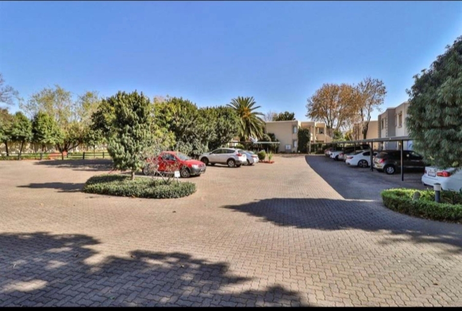 To Let 2 Bedroom Property for Rent in Magaliessig Gauteng