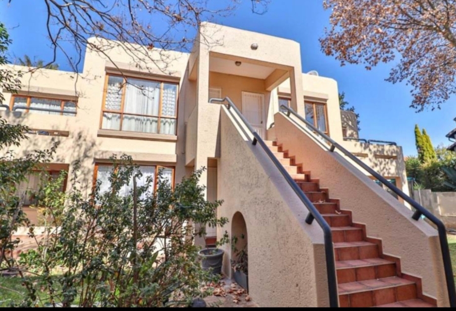 To Let 2 Bedroom Property for Rent in Magaliessig Gauteng