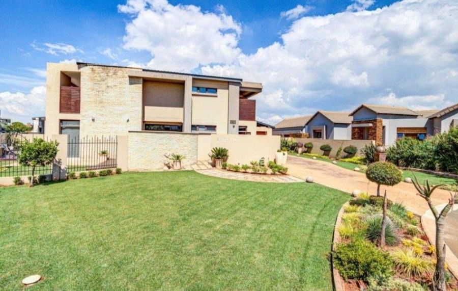 4 Bedroom Property for Sale in Serengeti Lifestyle Estate Gauteng