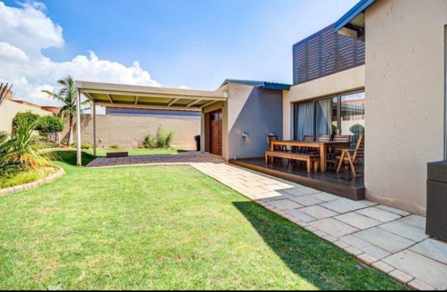 4 Bedroom Property for Sale in Serengeti Lifestyle Estate Gauteng