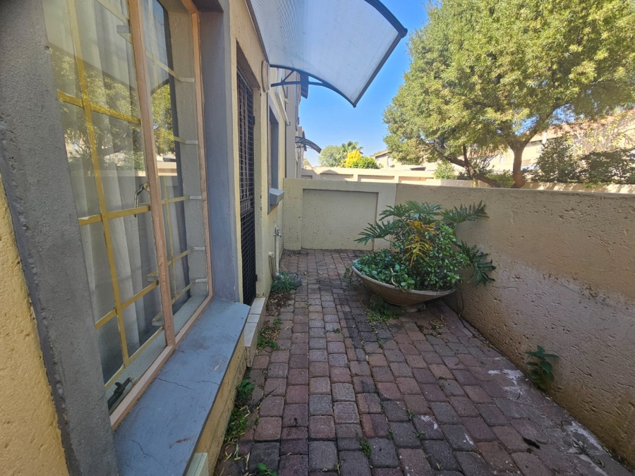 3 Bedroom Property for Sale in Annlin Gauteng