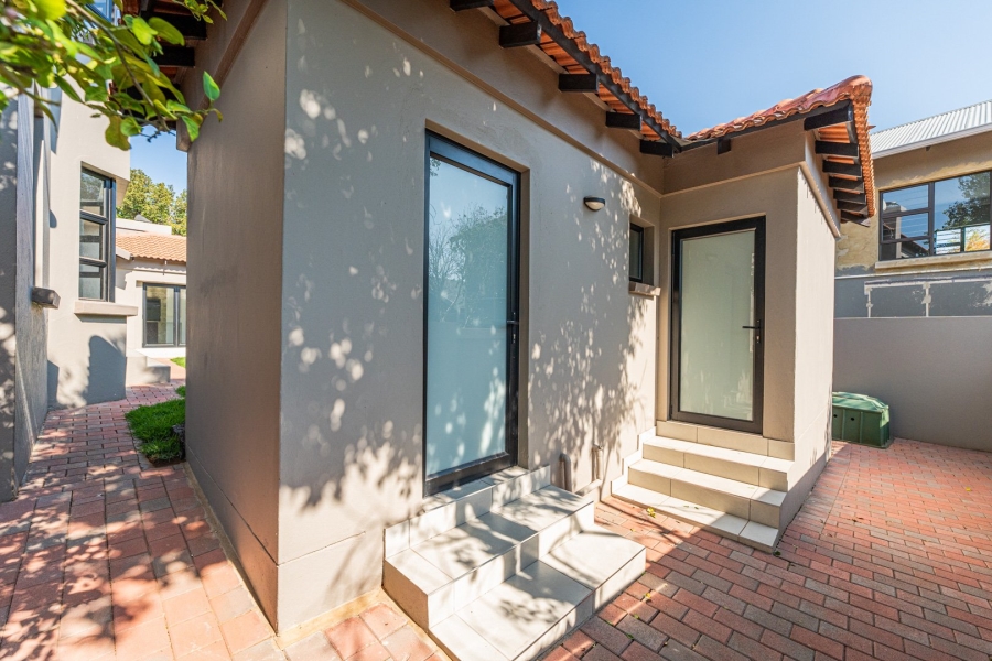 4 Bedroom Property for Sale in Pinehaven Gauteng
