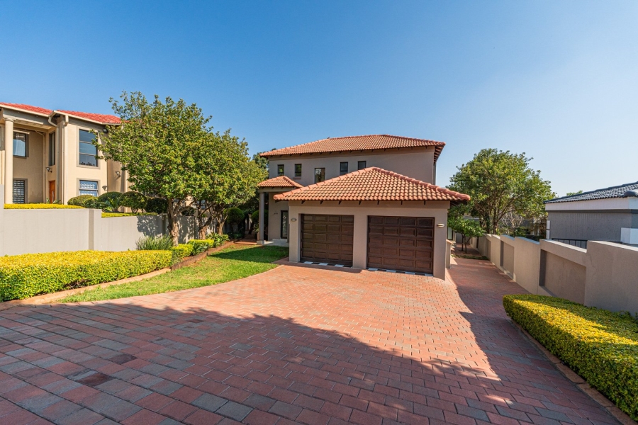 4 Bedroom Property for Sale in Pinehaven Gauteng