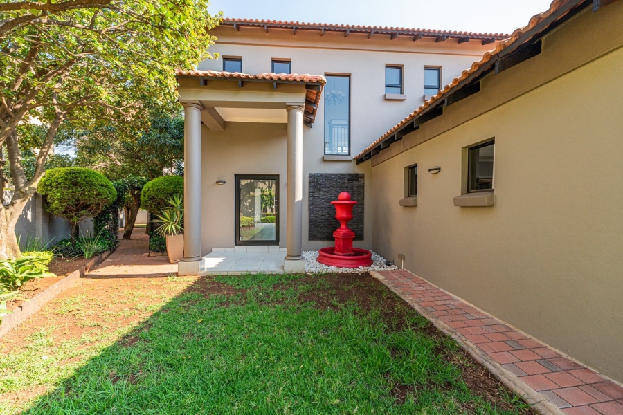 4 Bedroom Property for Sale in Pinehaven Gauteng