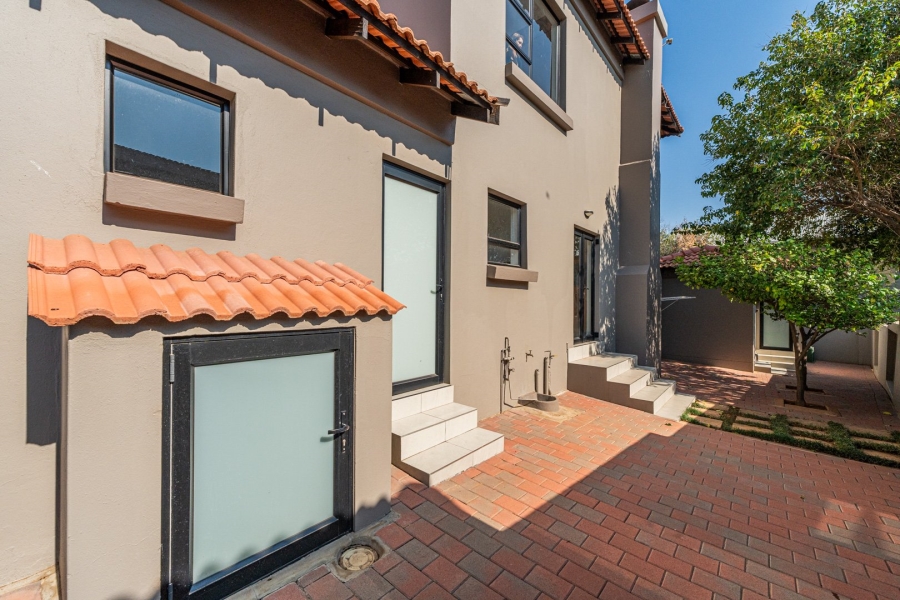 4 Bedroom Property for Sale in Pinehaven Gauteng