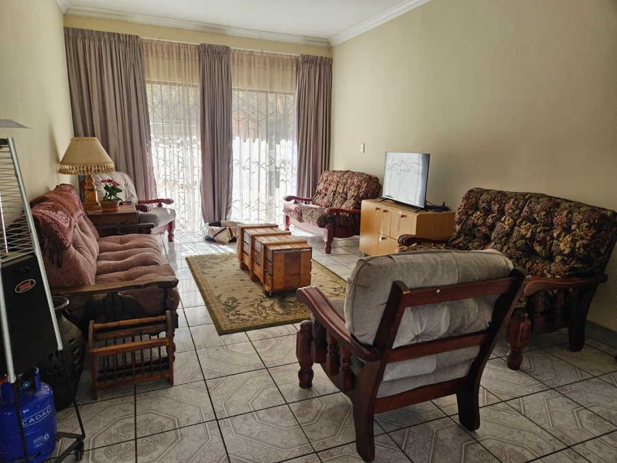 3 Bedroom Property for Sale in Crystal Park Gauteng