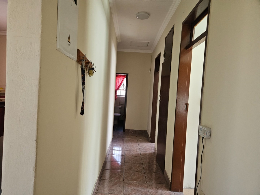 3 Bedroom Property for Sale in Crystal Park Gauteng