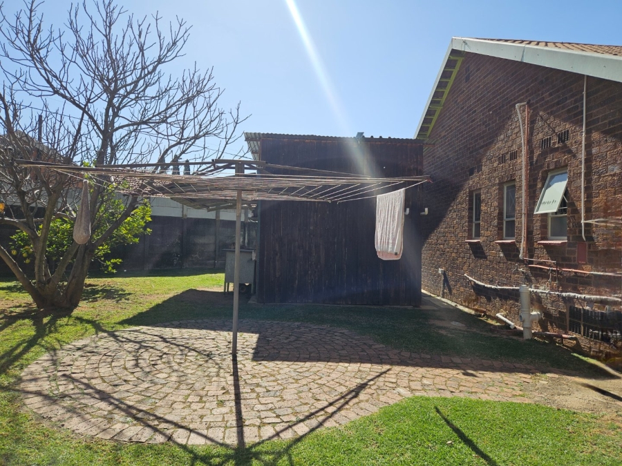 3 Bedroom Property for Sale in Crystal Park Gauteng