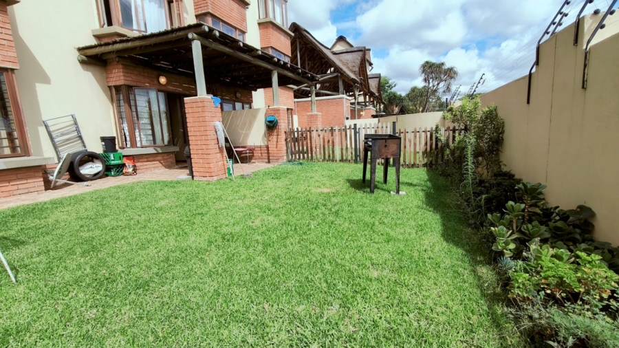 2 Bedroom Property for Sale in Montana Tuine Gauteng