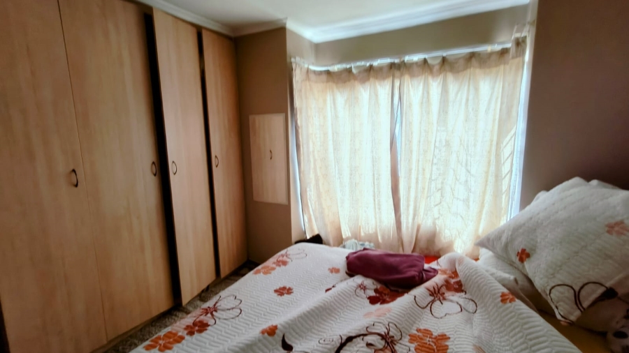 2 Bedroom Property for Sale in Montana Tuine Gauteng