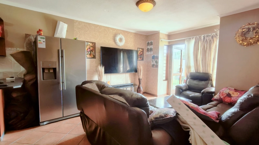 2 Bedroom Property for Sale in Montana Tuine Gauteng