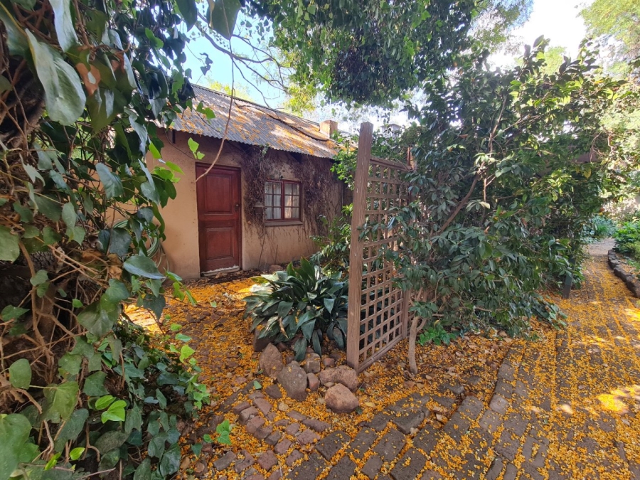 11 Bedroom Property for Sale in Mnandi Gauteng