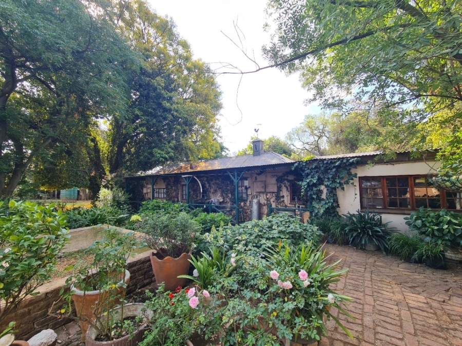 11 Bedroom Property for Sale in Mnandi Gauteng