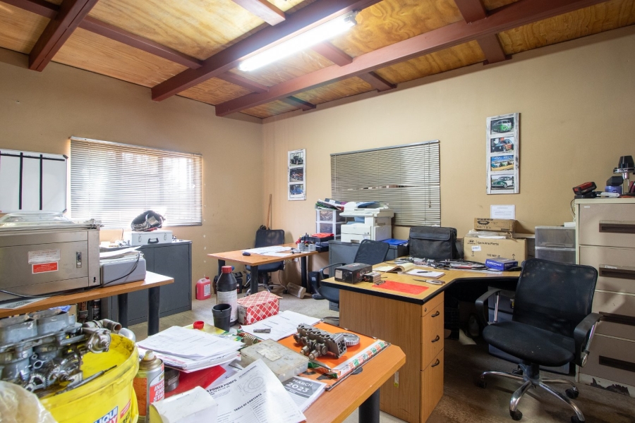  Bedroom Property for Sale in Donkerhoek AH Gauteng