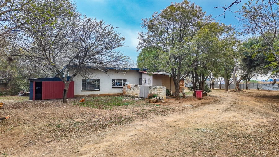 Commercial Property for Sale in Donkerhoek AH Gauteng