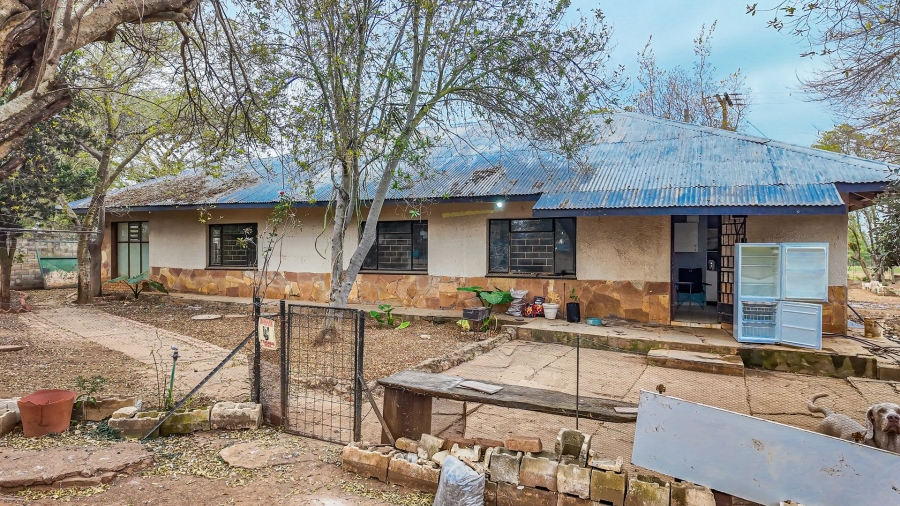 Commercial Property for Sale in Donkerhoek AH Gauteng