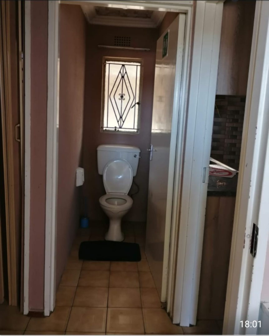 6 Bedroom Property for Sale in Pimville Gauteng