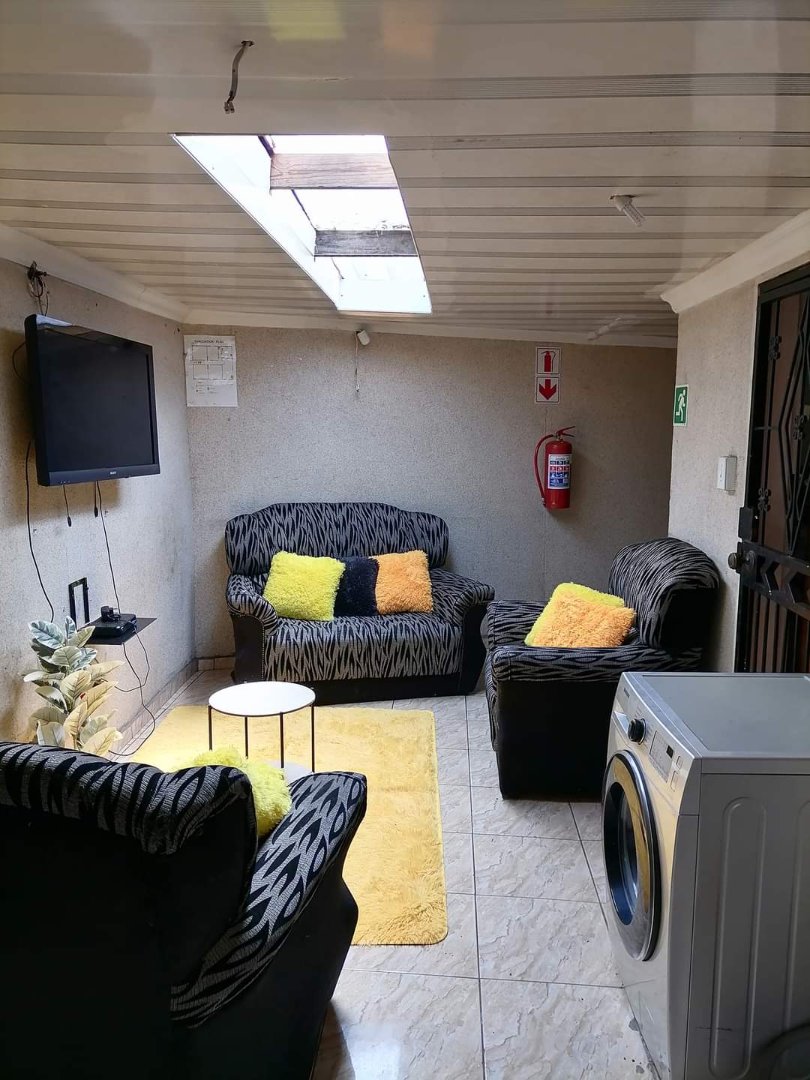 6 Bedroom Property for Sale in Pimville Gauteng