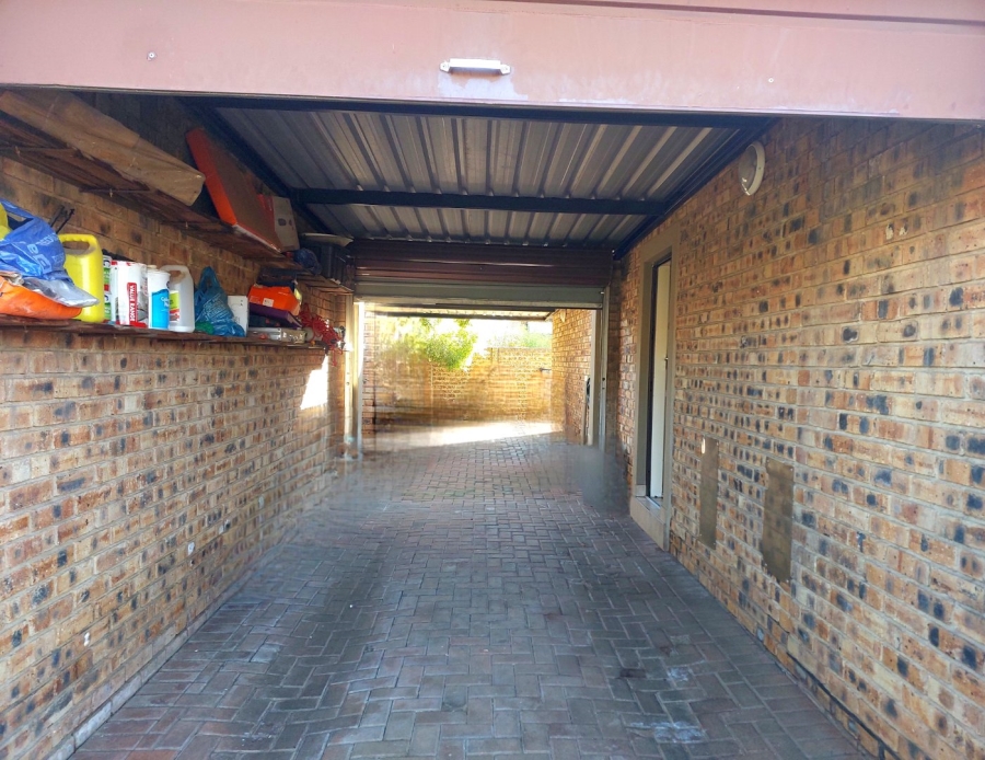 3 Bedroom Property for Sale in Pomona Gauteng