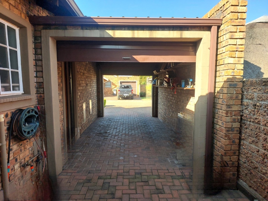 3 Bedroom Property for Sale in Pomona Gauteng