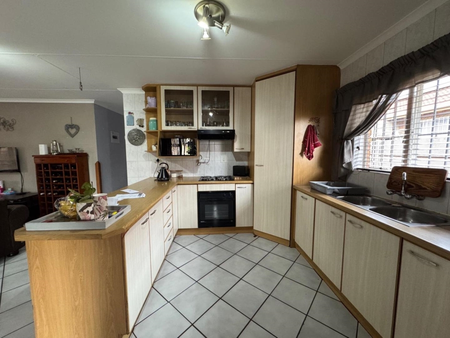 3 Bedroom Property for Sale in Terenure Gauteng