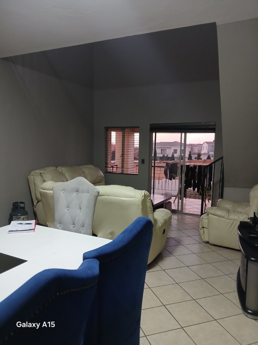 2 Bedroom Property for Sale in Country View Gauteng