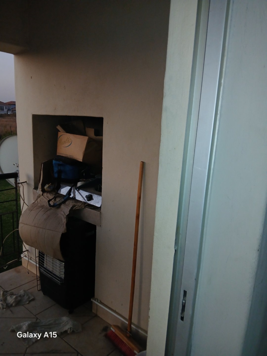 2 Bedroom Property for Sale in Country View Gauteng