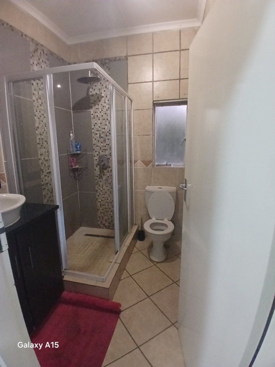 2 Bedroom Property for Sale in Country View Gauteng