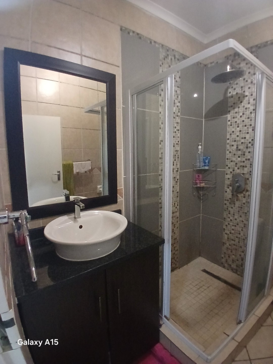 2 Bedroom Property for Sale in Country View Gauteng
