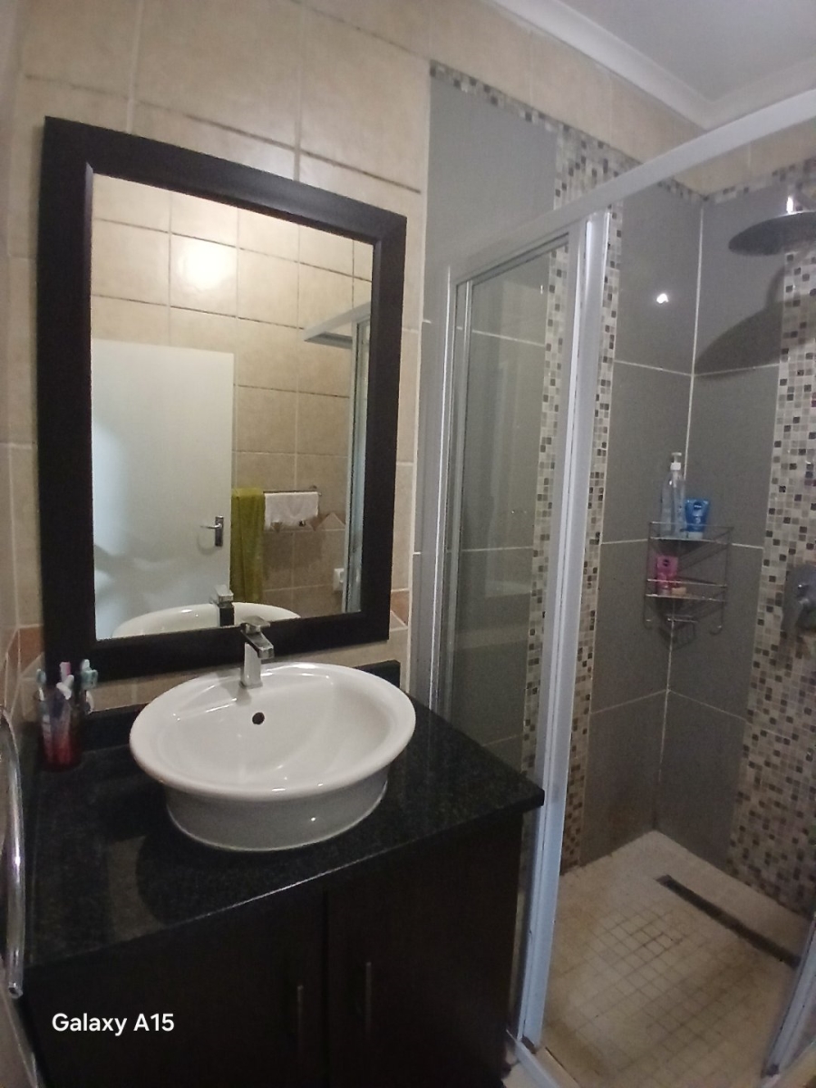 2 Bedroom Property for Sale in Country View Gauteng