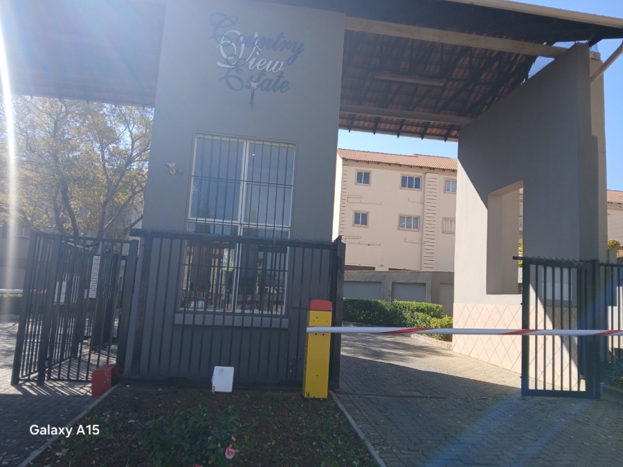 2 Bedroom Property for Sale in Country View Gauteng