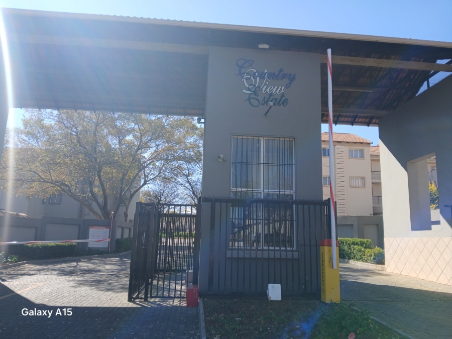 2 Bedroom Property for Sale in Country View Gauteng