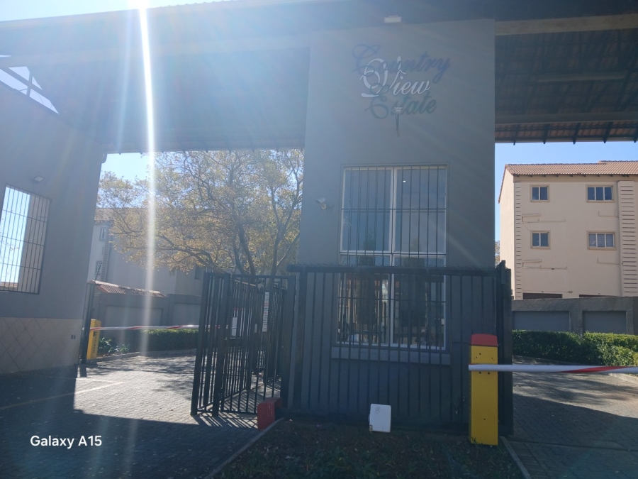 2 Bedroom Property for Sale in Country View Gauteng
