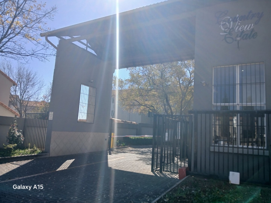 2 Bedroom Property for Sale in Country View Gauteng