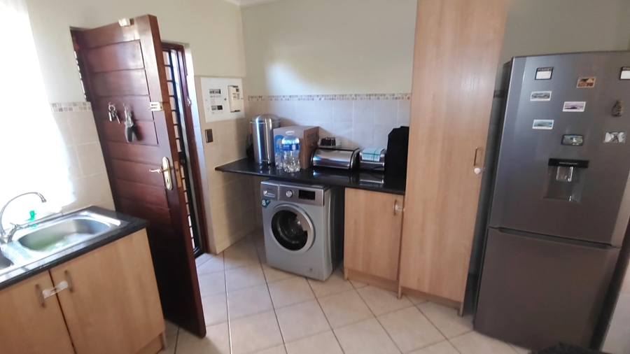 2 Bedroom Property for Sale in Montana Tuine Gauteng