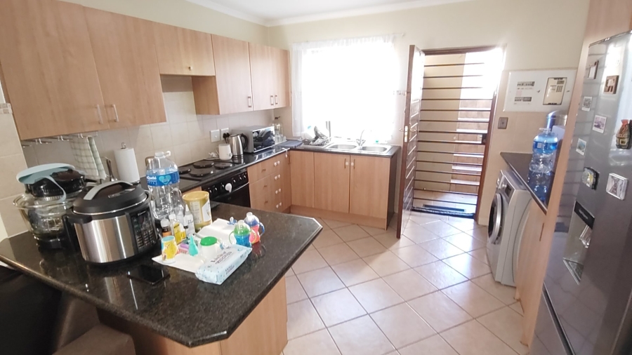 2 Bedroom Property for Sale in Montana Tuine Gauteng