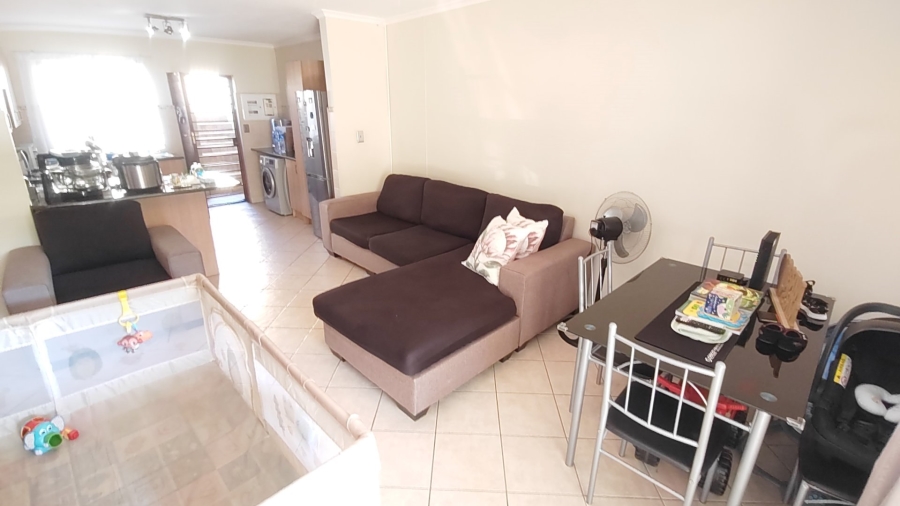 2 Bedroom Property for Sale in Montana Tuine Gauteng